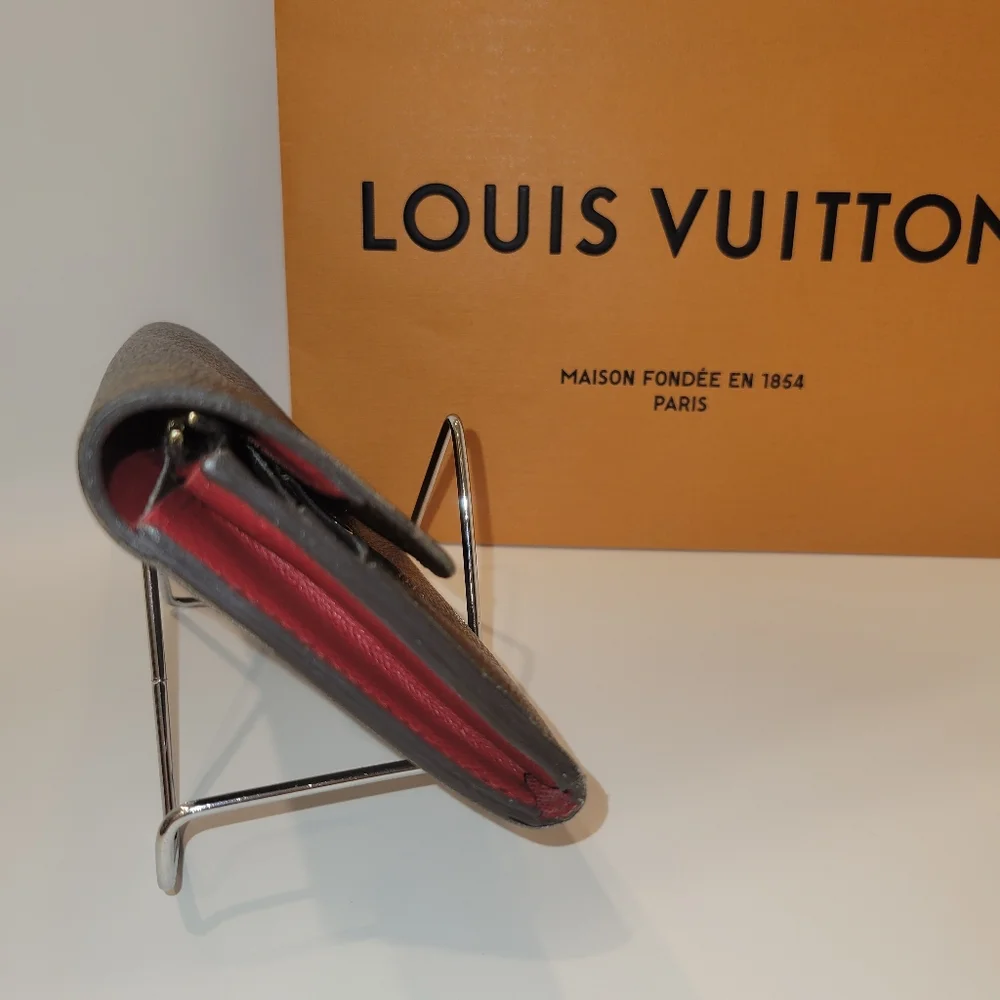 GUC Authentic Louis Vuitton, leather Emilie wallet, Red interior - Picture 5 of 9